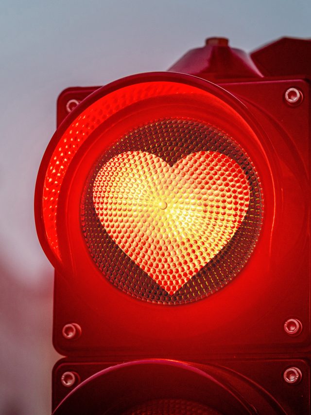 sinais vermelhos antes de namorar com alguém