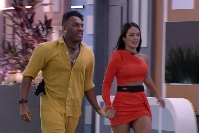 Fred Nicácio e Larissa voltando para o Big Brother Brasil 23