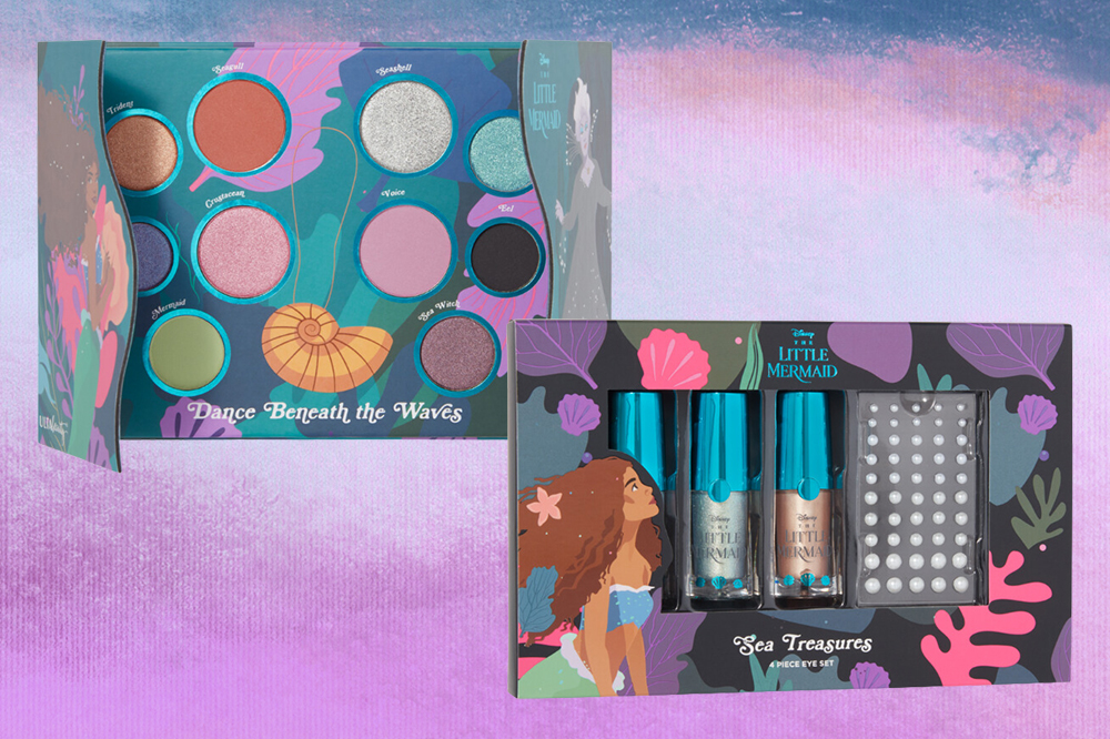 Paleta de sombras e kit de lábios da coleção de maquiagem da Ulta Beauty com a Disney inspirada em A Pequena Sereia. Fundo da montagem é degradê azul e lilás