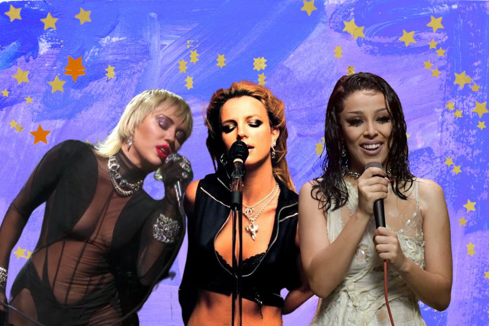 Montagem com fotos de Miley Cyrus, Britney Spears e Doja Cat. Fundo lilás com muitas estrelas douradas.