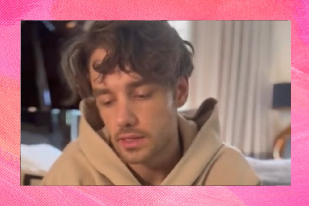 Print de Liam Payne em vídeo para as redes sociais. Fundo rosa.