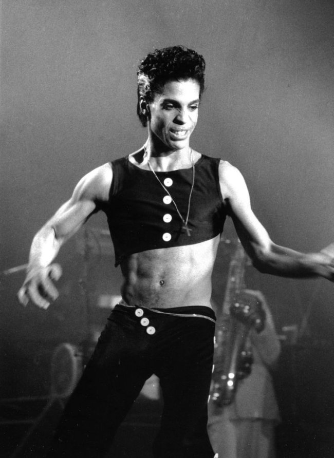 Prince em show no Estádio do Wembley, em Londres, em 1986