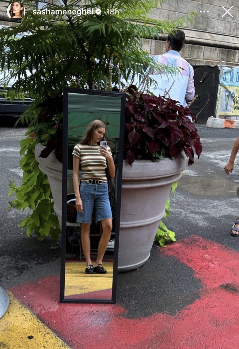 bermuda-sasha-meneghel-tendencia Sasha Meneghel usando bermuda jeans