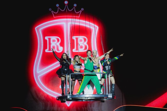 RBD em seu primeiro show da 'Soy Rebelde Tour' no Brasil, no Rio de Janeiro