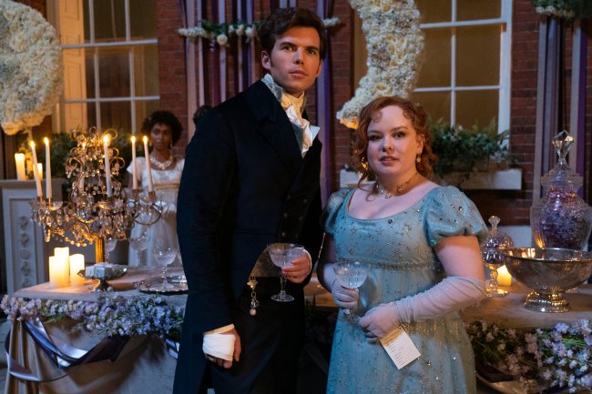 Luke Newton (Colin) e Nicola Coughlan (Penelope) Luke Newton (Colin) e Nicola Coughlan (Penelope)