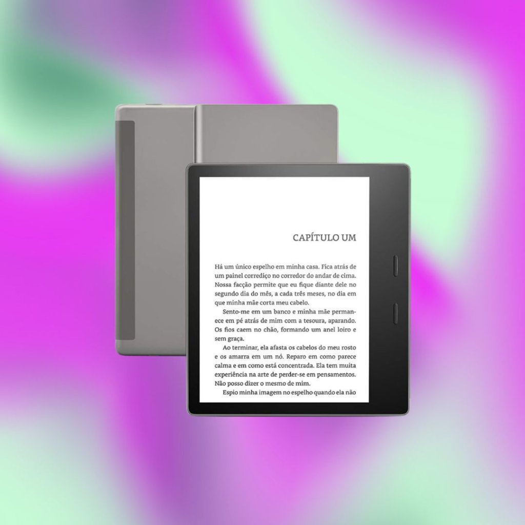Duas imagens de Kindle; na primeira a tela e na segunda a parte de trás do aparelho; o fundo é uma textura nas cores verde e lilás