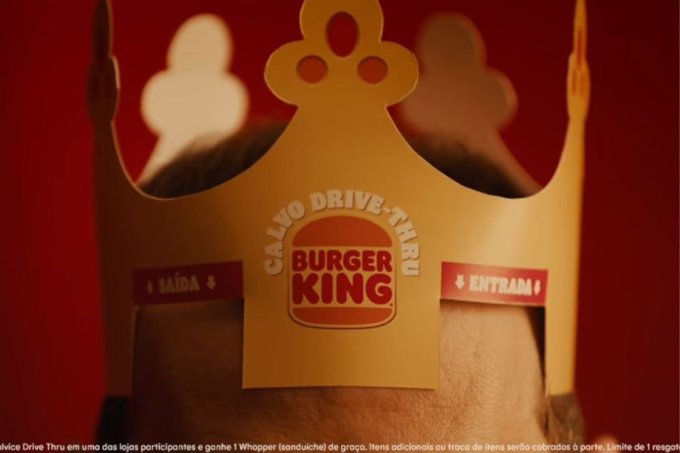 Burger King dá lanche de graça a calvos em drive-trhu