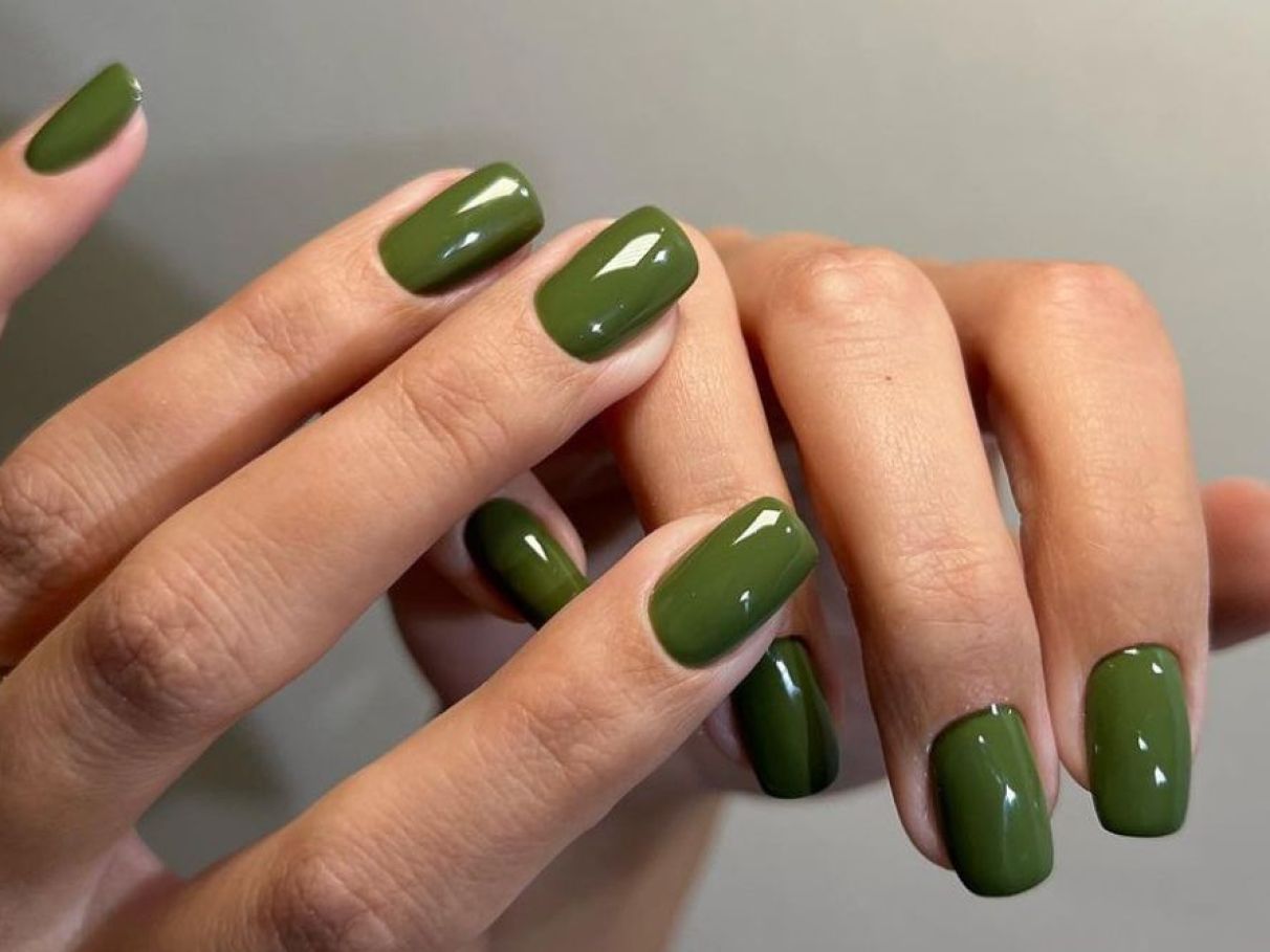 20 ideias de nail art com esmalte verde oliva... | Capricho