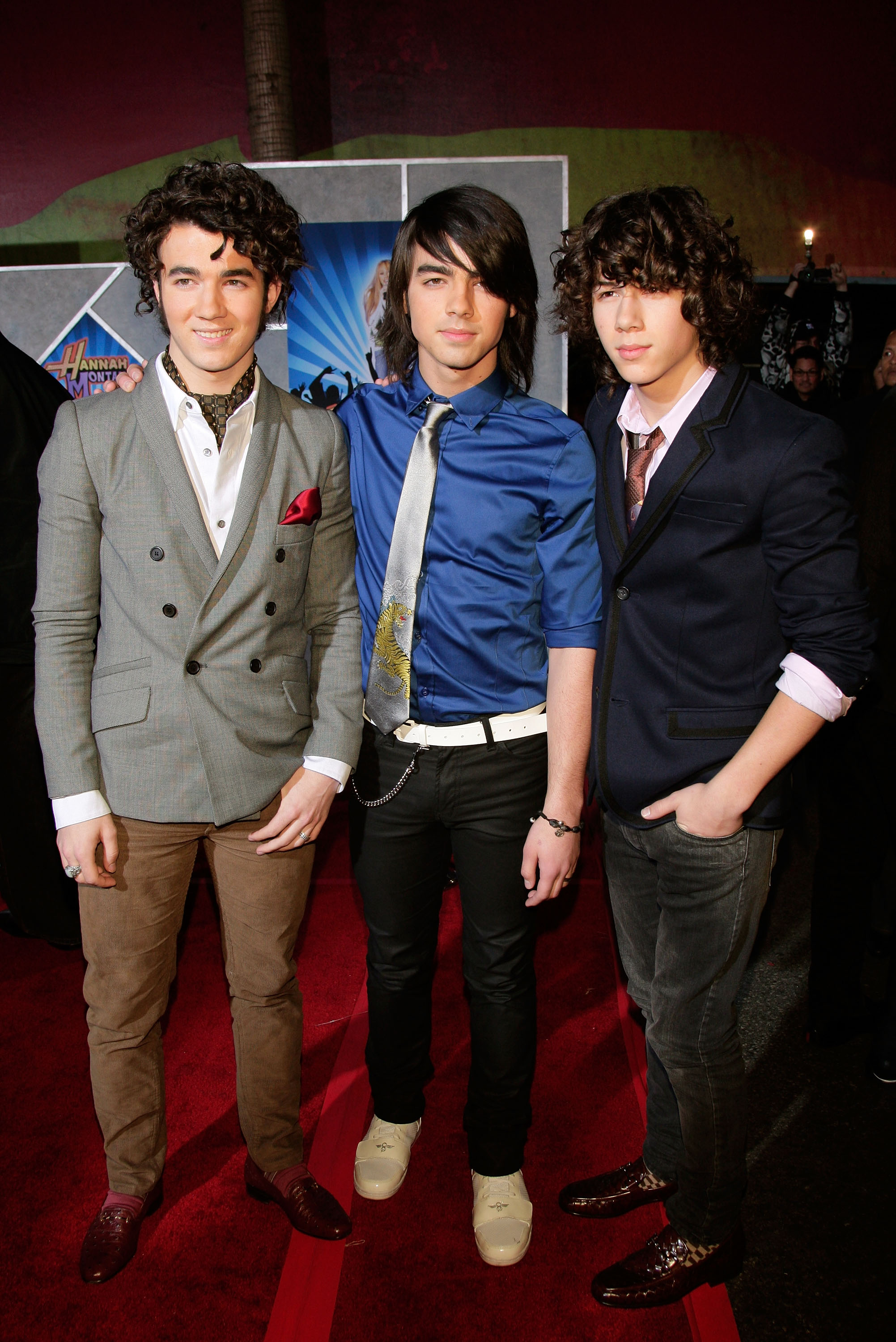 Jonas Brothers na première do filme 'Hannah Montana e Miley Cyrus' em 2008