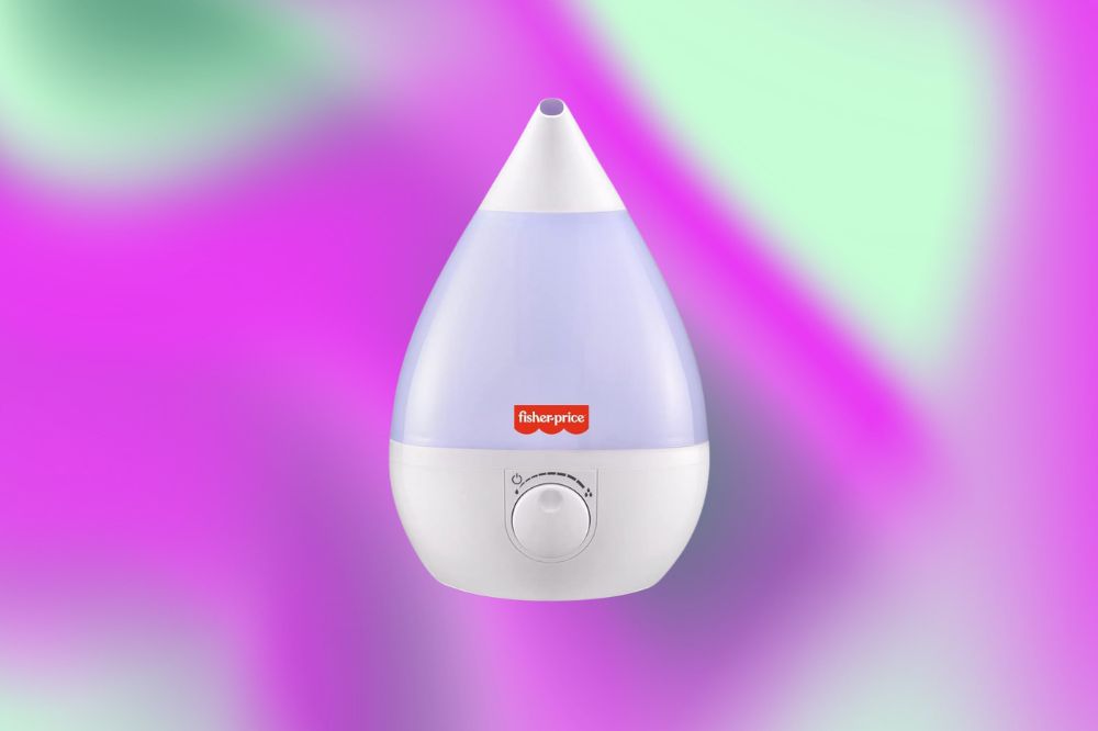 Imagem de um purificador de ar em fundo roxo e verde.