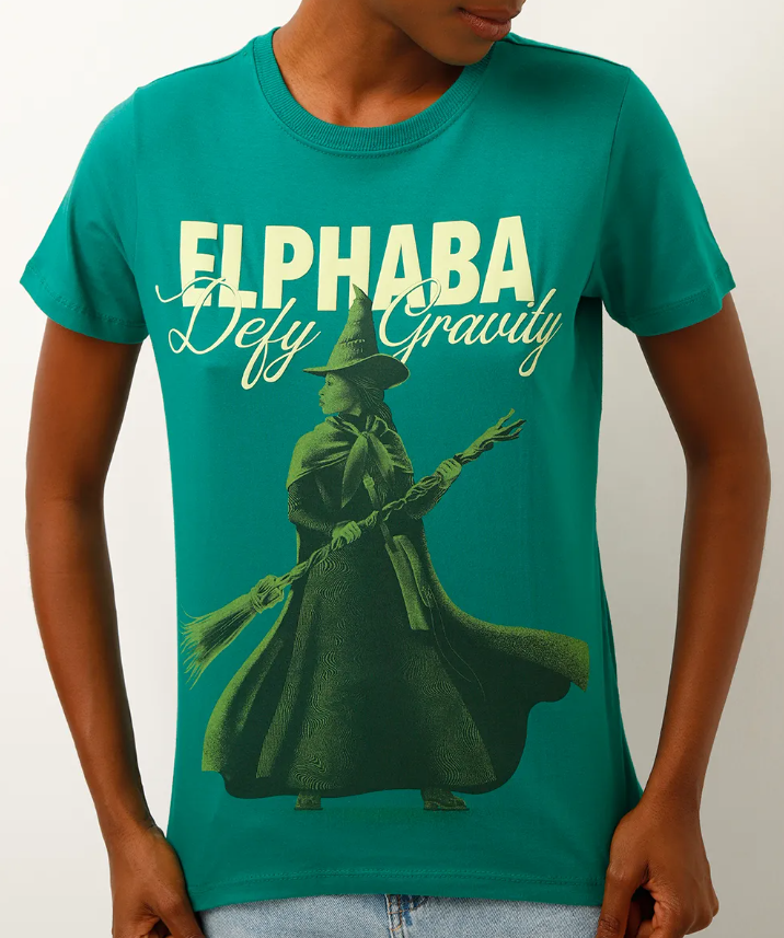 Camiseta Elphaba de coleção da C&A inspirada em Wicked