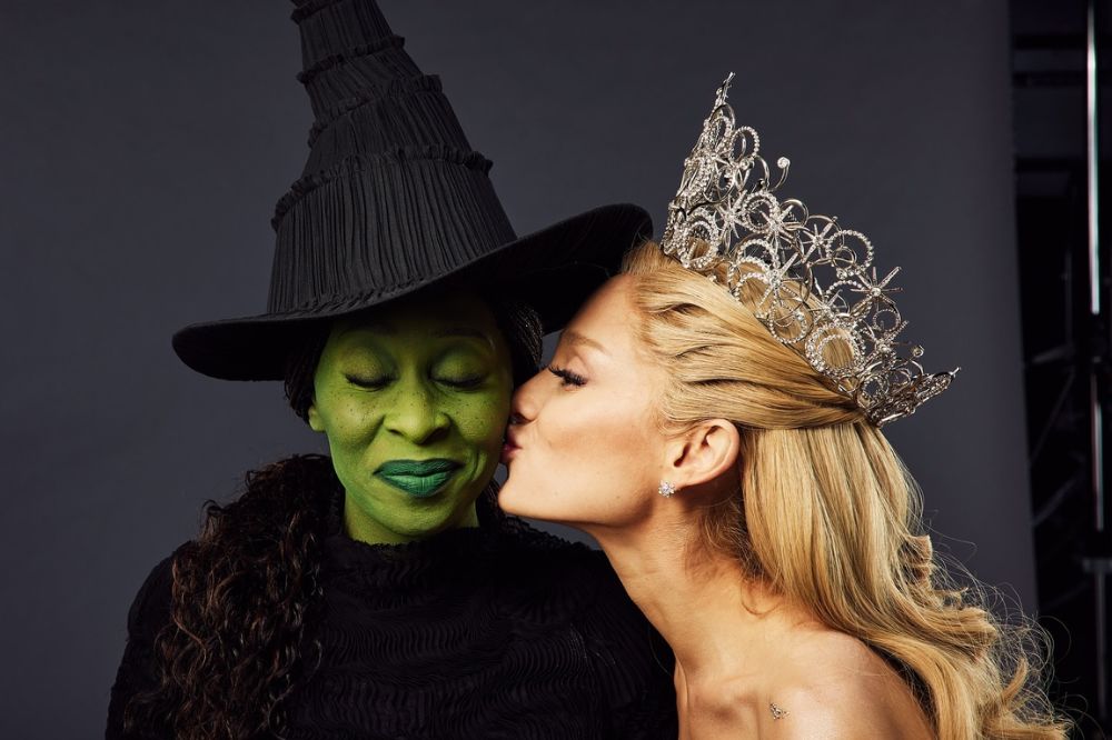 Ariana Grande e Cynthia Erivo em Wicked