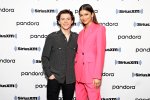 Zendaya e Tom Holland compartilham cliques de date romântico