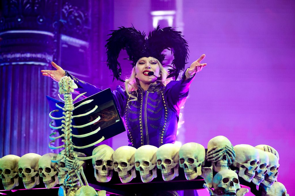 Lady Gaga em performance no Coachella de 2025