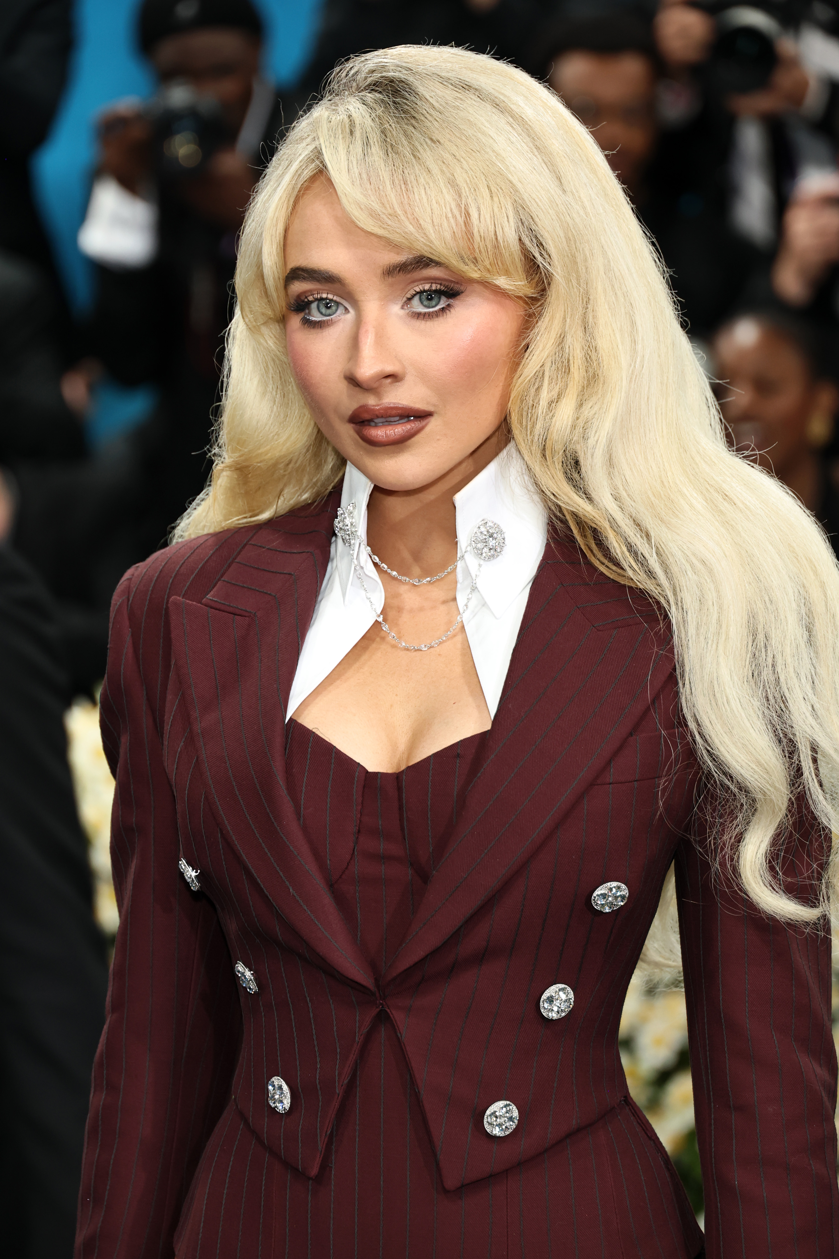 The 2025 Met Gala Celebrating “Superfine: Tailoring Black Style” – Arrivals Sabrina Carpenter no Met Gala 2025