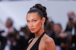 Hidratante favorito da Bella Hadid vende no Brasil e custa menos de R$ 50
