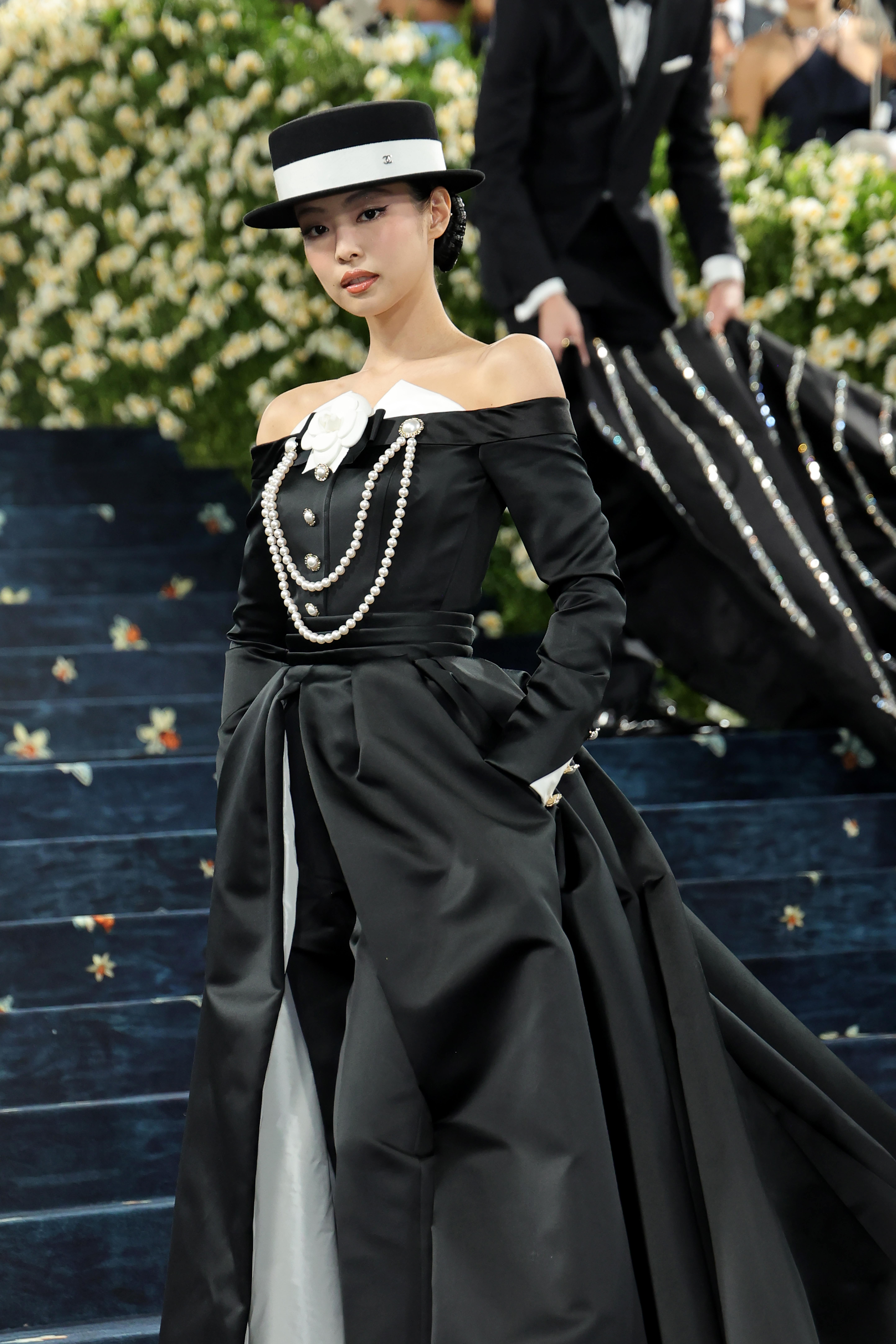 The 2025 Met Gala Celebrating “Superfine: Tailoring Black Style” – Arrivals aa