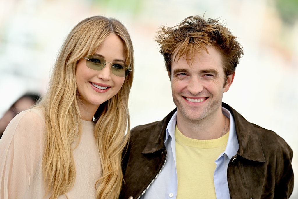 Jennifer Lawrence e Robert Pattinson em coletiva de imprensa de 'Die, My Love' no Festival de Cannes