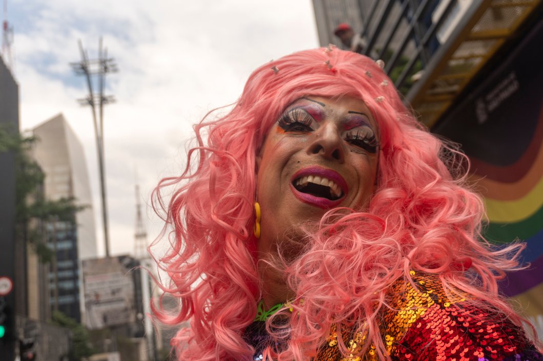 29ª Parada do Orgulho LGBT+ de São Paulo acontece na Avenida Paulista, em São Paulo, Brasil, em 22 de junho de 2025. A parada de 2025 tem como tema "Envelhecimento LGBT+: Memória, Resistência e Futuro" e, portanto, presta homenagem a representantes idosos da comunidade e seus contemporâneos falecidos. O objetivo é exigir visibilidade, respeito e políticas públicas inclusivas 29ª Parada do Orgulho LGBT+ de São Paulo acontece na Avenida Paulista, em São Paulo, Brasil, em 22 de junho de 2025. A parada de 2025 tem como tema "Envelhecimento LGBT+: Memória, Resistência e Futuro" e, portanto, presta homenagem a representantes idosos da comunidade e seus contemporâneos falecidos. O objetivo é exigir visibilidade, respeito e políticas públicas inclusivas