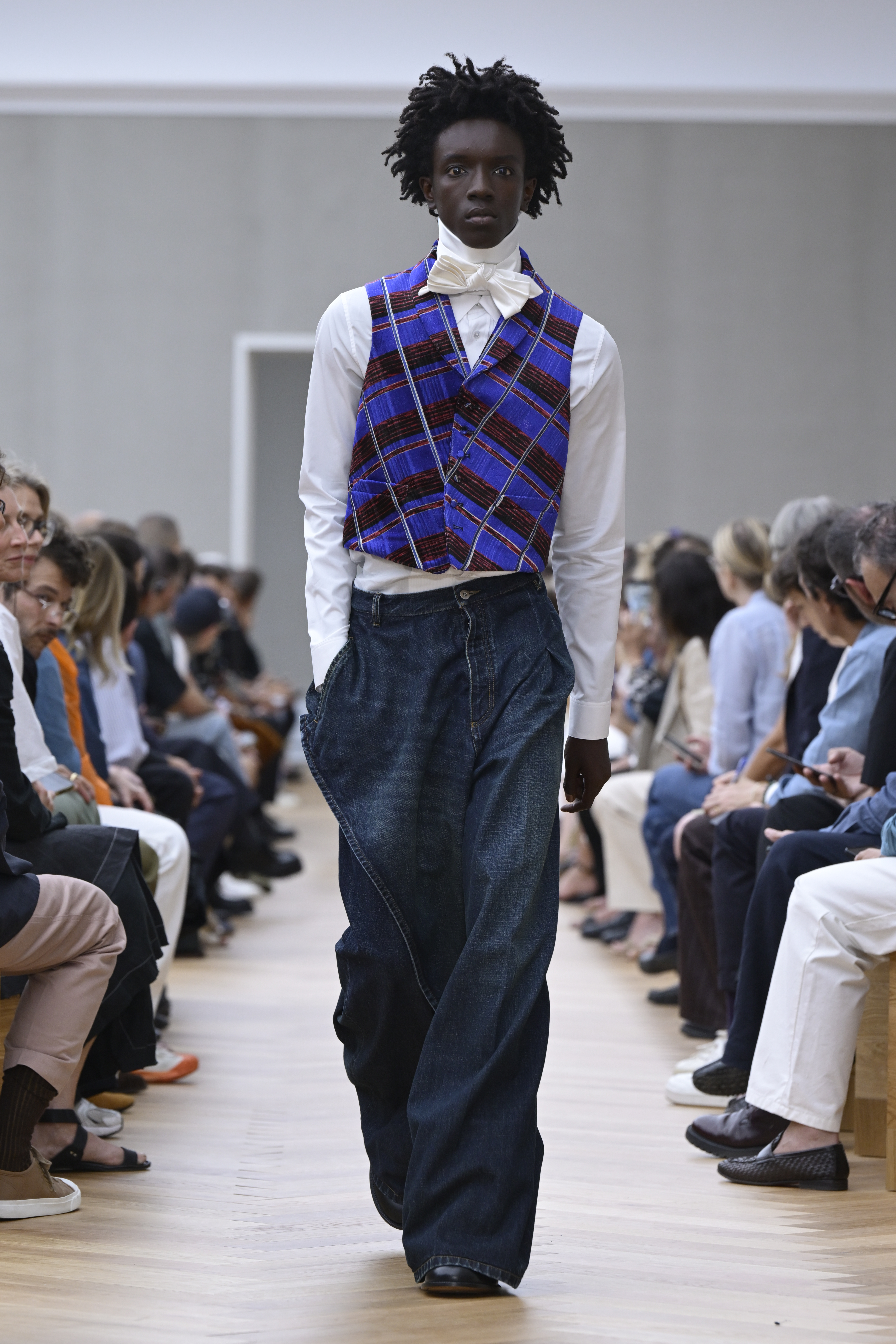 Dior Homme – Paris Men’s Spring 2026 – Runway Desfile de estreia do Jonathan Anderson à frente da Dior na semana de moda masculina de Paris