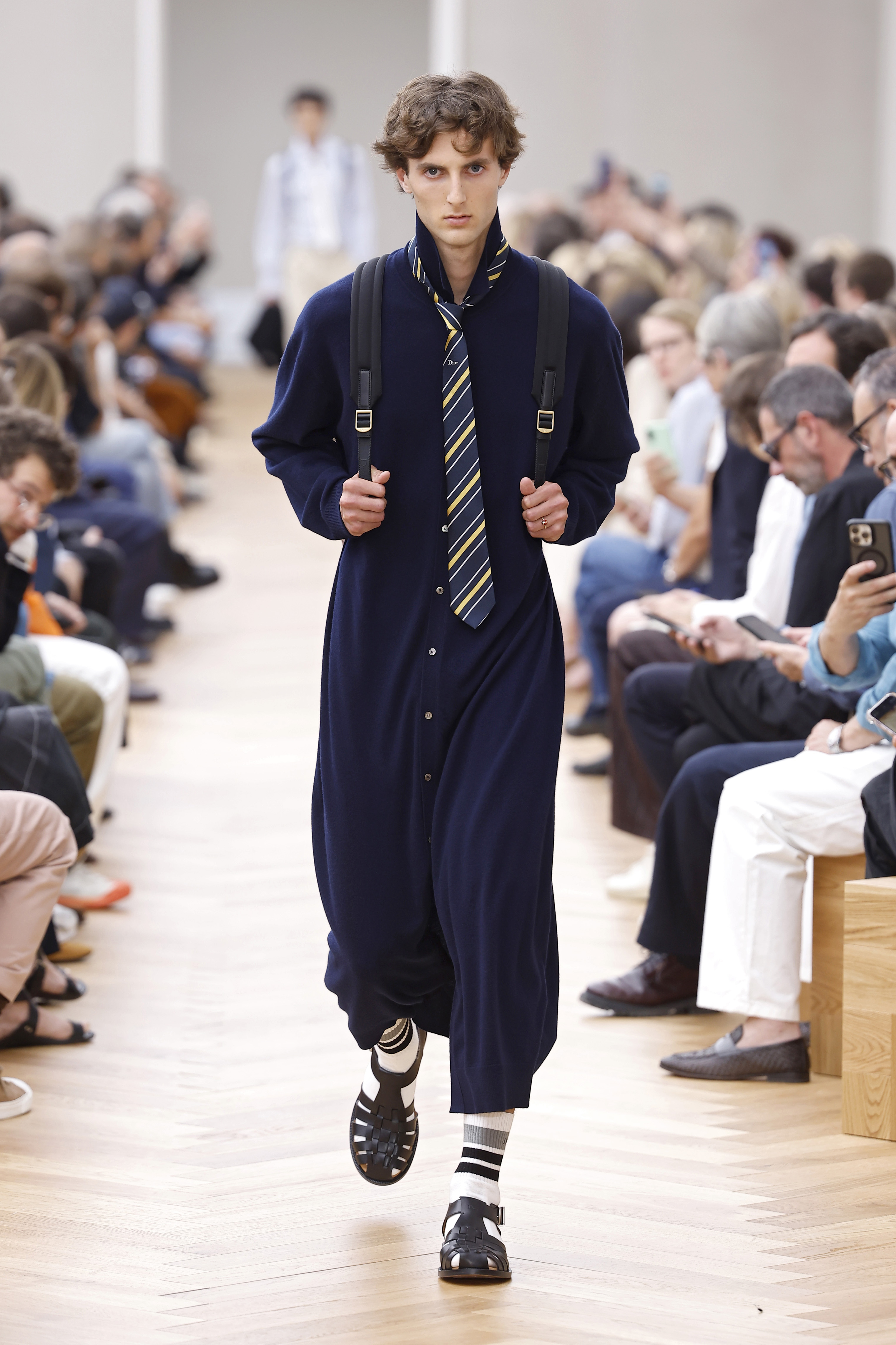 Dior Homme: Runway – Paris Fashion Week – Menswear Spring/Summer 2026 Desfile de estreia do Jonathan Anderson à frente da Dior na semana de moda masculina de Paris