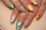 Ideias de unhas inspiradas em The Life of a Showgirl, de Taylor Swift