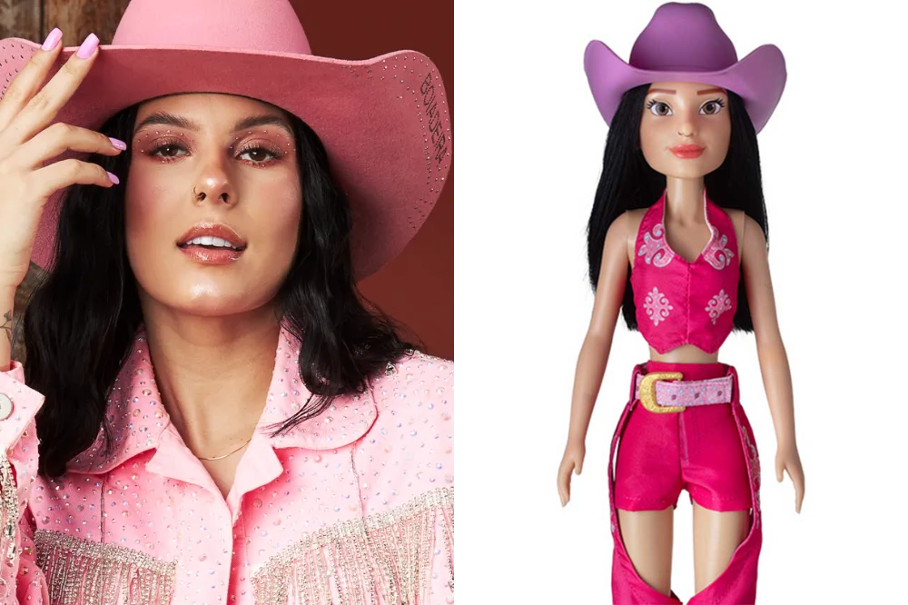 Foto compara Ana Castela com look rosa (direita) e sua boneca (esquerda)