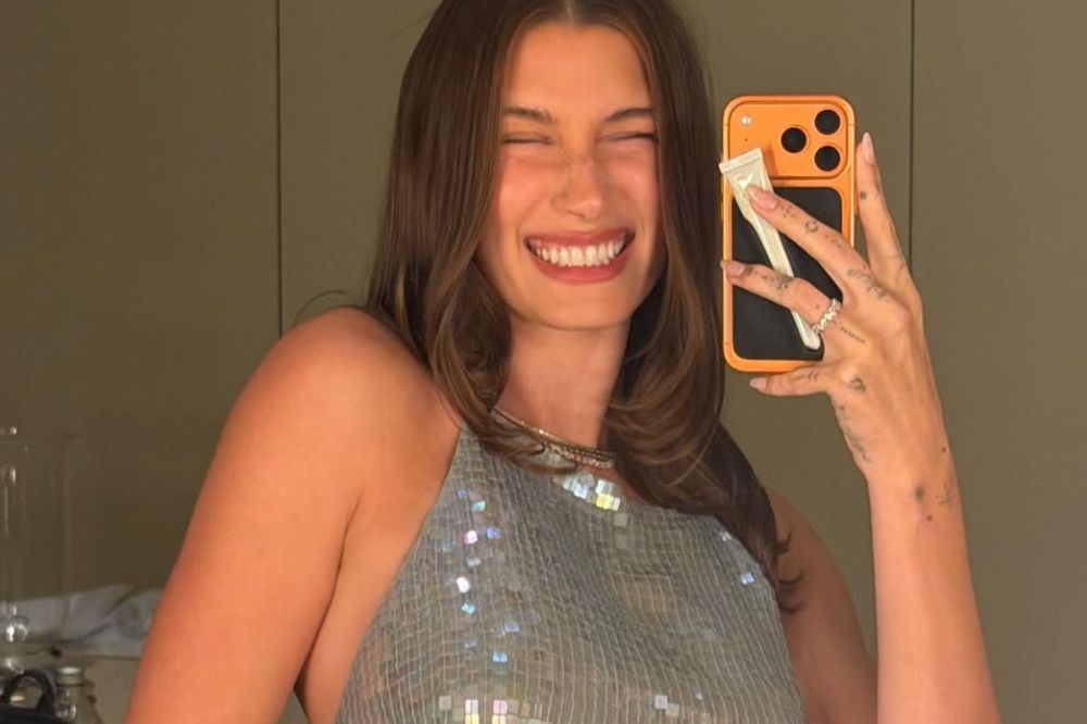 hailey-bieber-look-aniversário