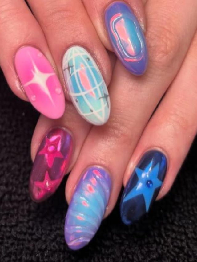 Unhas decoradas com estrelas para o Ano Novo