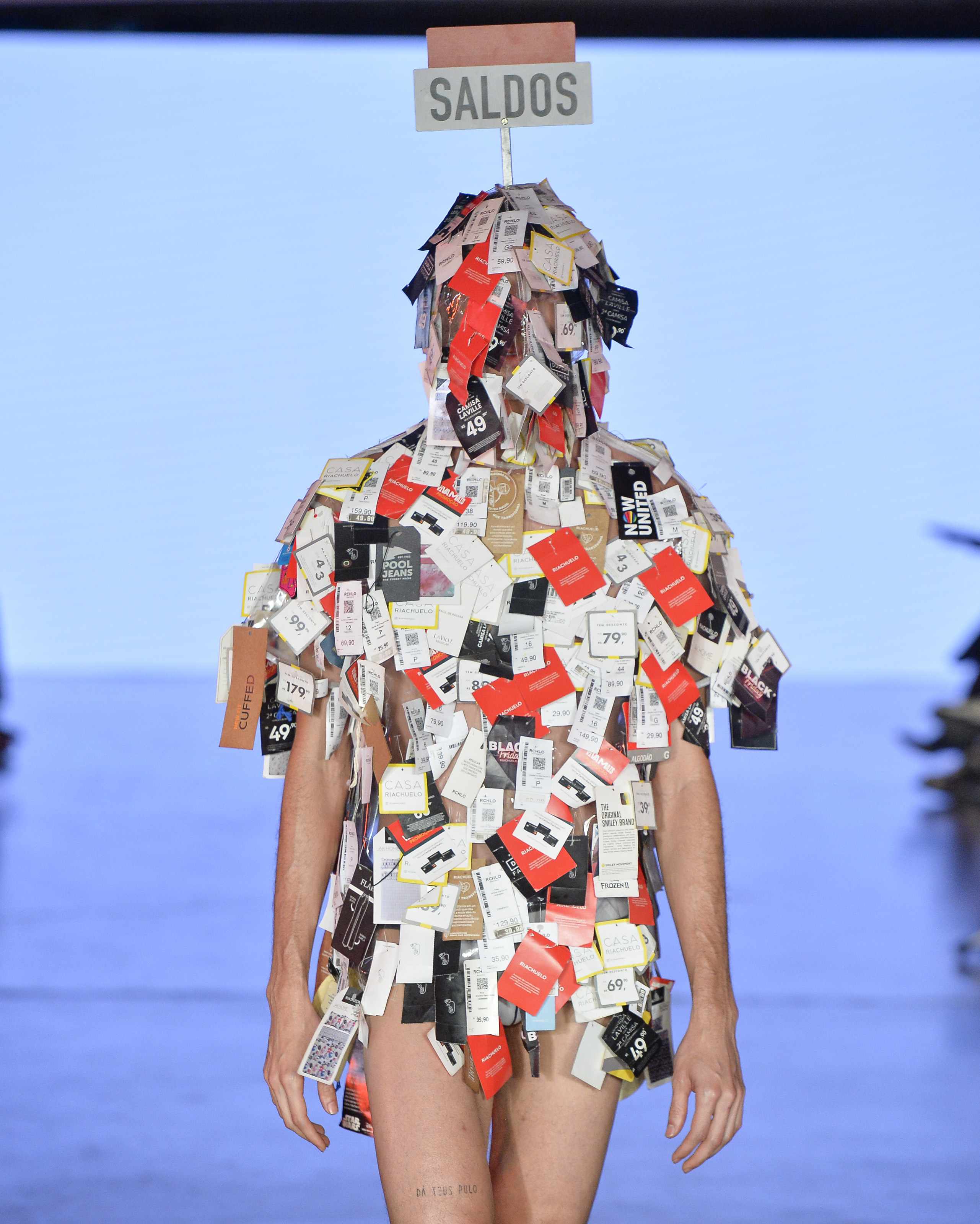 Desfile de Lucas Caslú na Casa de Criadores 57