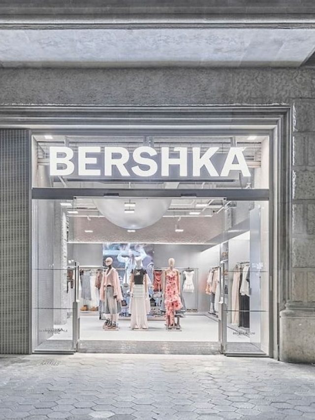 Fachada da Bershka