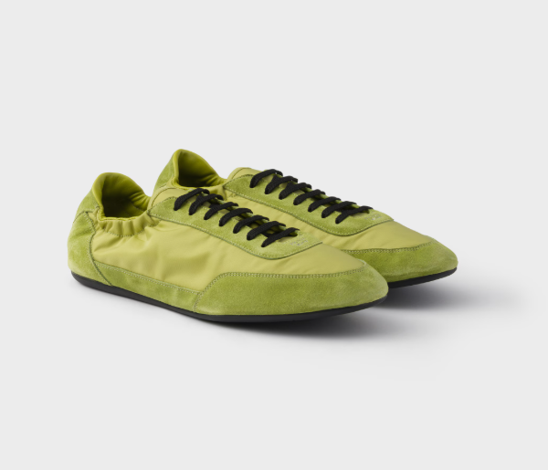 tenis-harry-styles-prada Tênis Collapse Re-nylon, da Prada, usado por Harry Styles no clipe de 'Aperture'