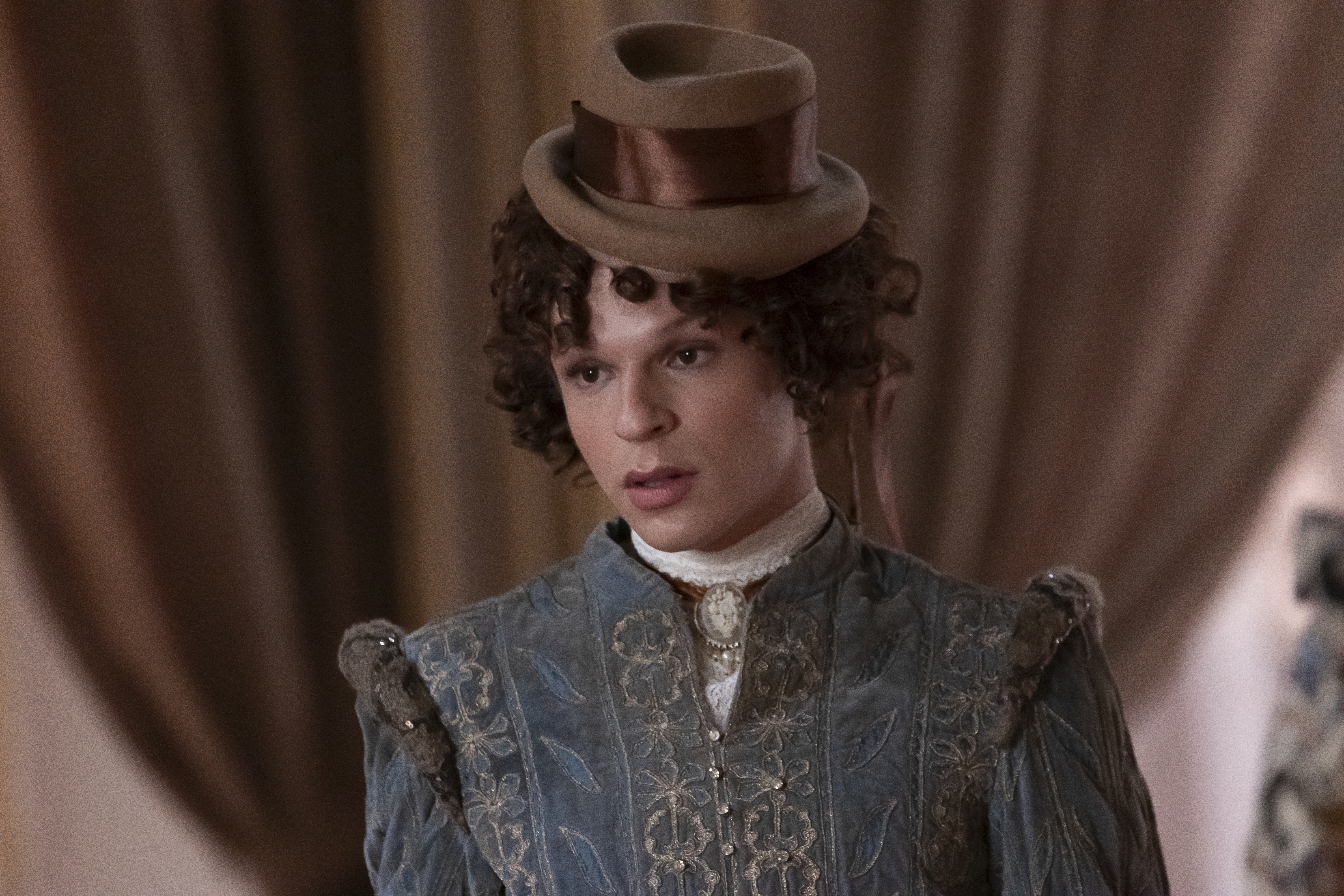 Pedro Fasanaro como Severina em ‘Dona Beja’