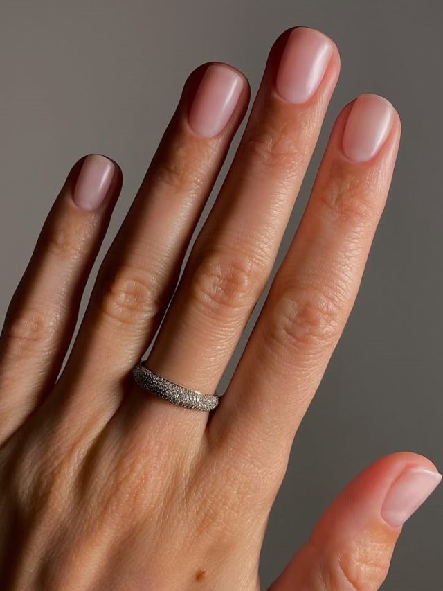 cropped-blurred-nails_5015e4.jpg