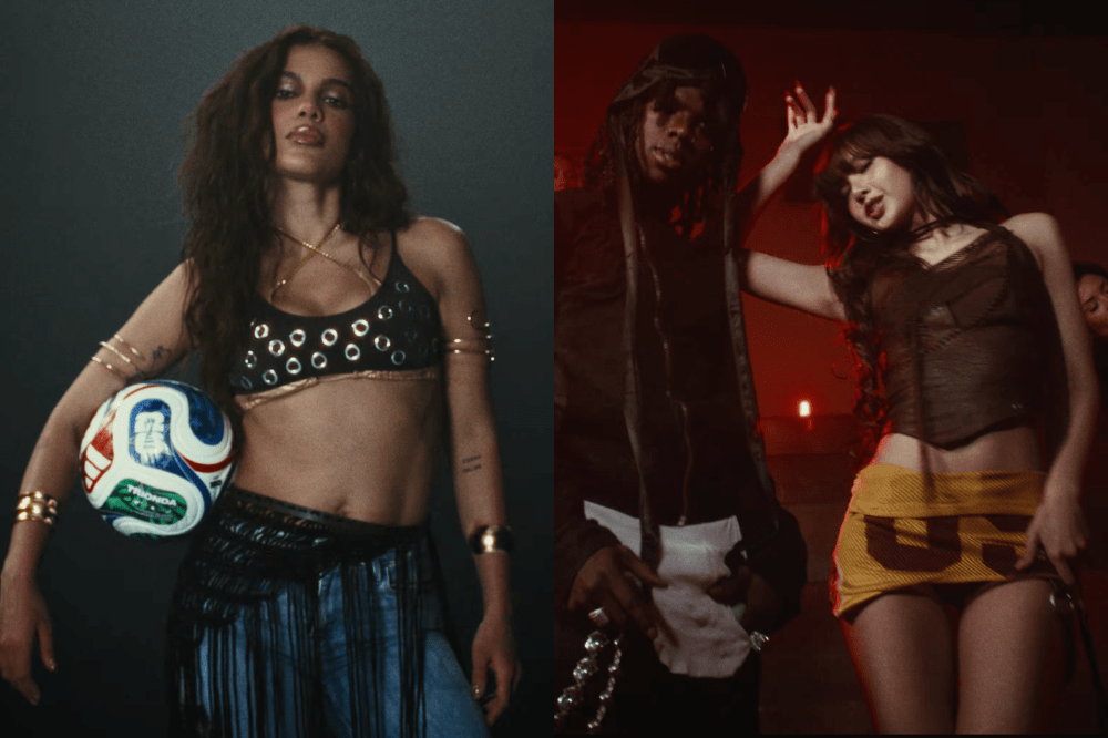 Anitta com top preto e saia de franjas segurando uma bola de futebol, e à direita, um homem de capuz e Lisa do BLACKPINK com top transparente e minissaia amarela dançando em ambiente avermelhado