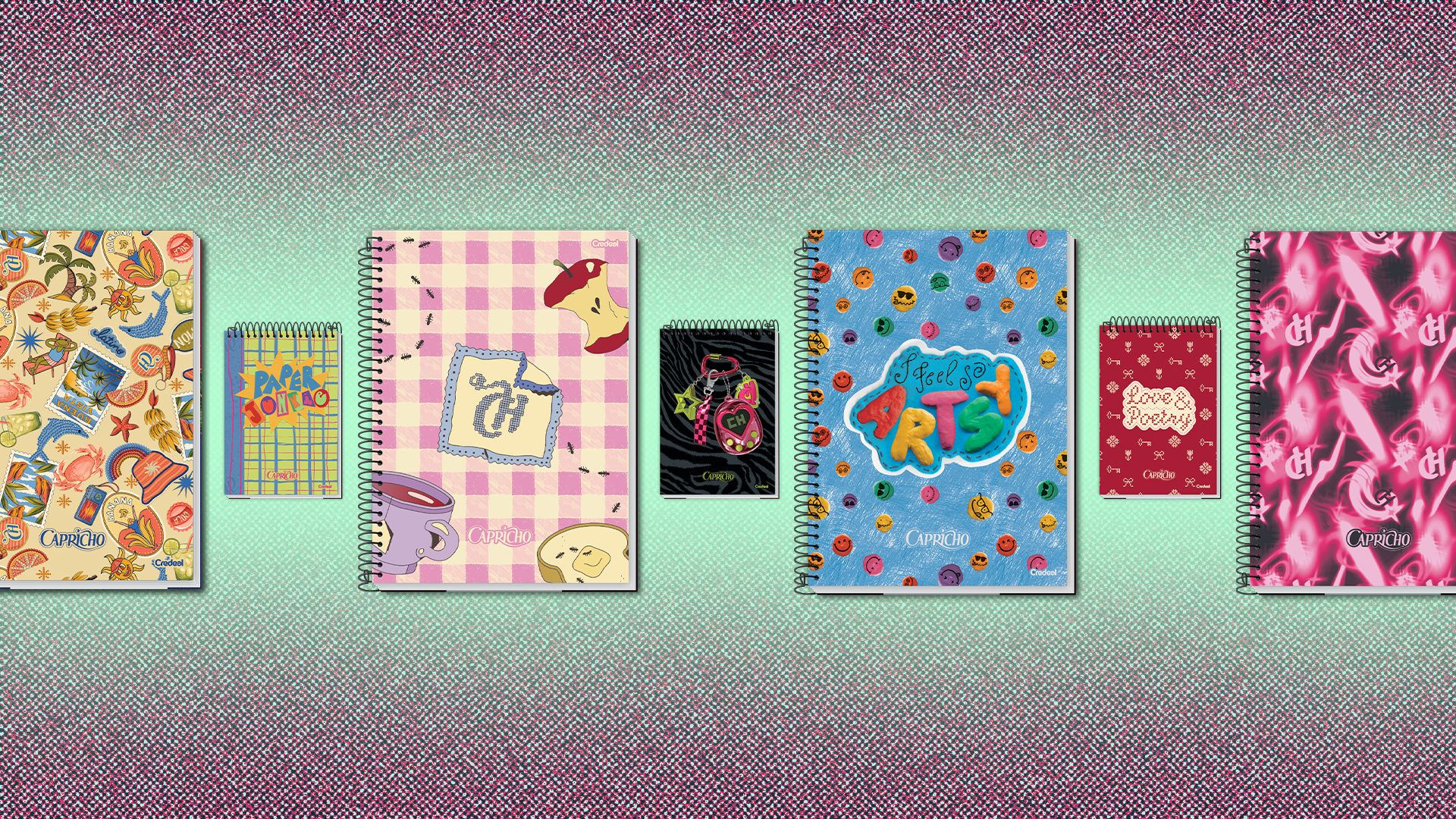 Seis cadernos e três blocos de anotações da marca Capricho, com capas de diferentes estampas e cores, dispostos sobre um fundo degradê verde-água e rosa