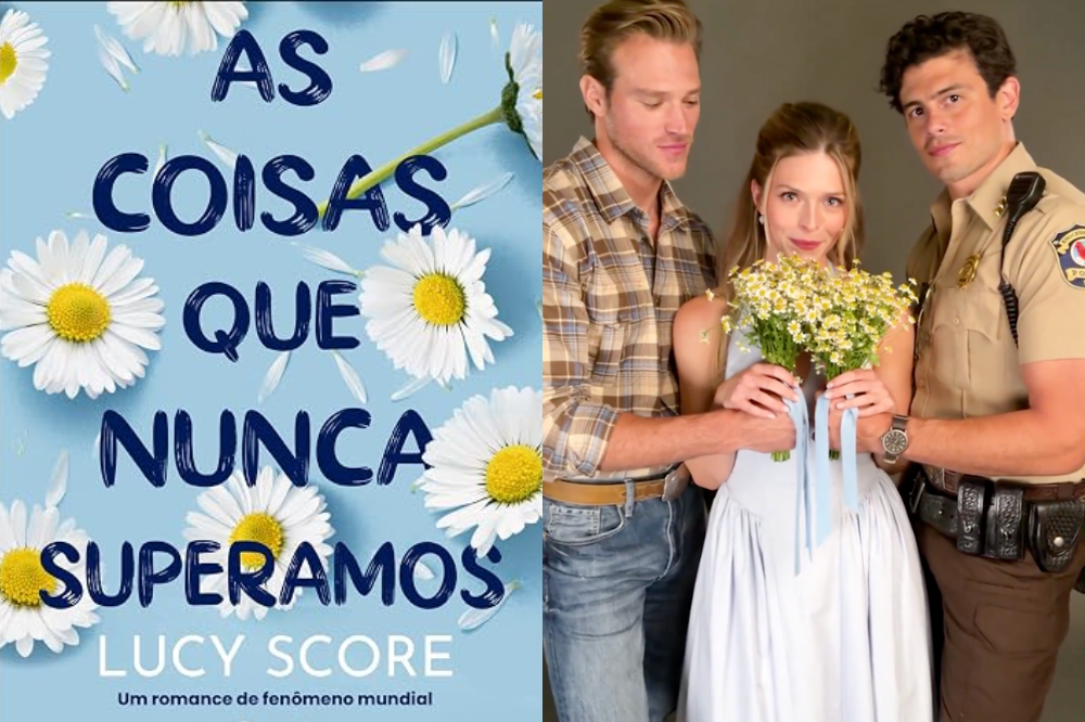 Capa do livro As Coisas Que Nunca Superamos de Lucy Score, com margaridas brancas sobre fundo azul claro, e à direita, três pessoas: uma mulher loira de vestido azul claro segurando um buquê de margaridas, ladeada por dois homens, um de camisa xadrez e outro de uniforme de xerife, todos sorrindo
