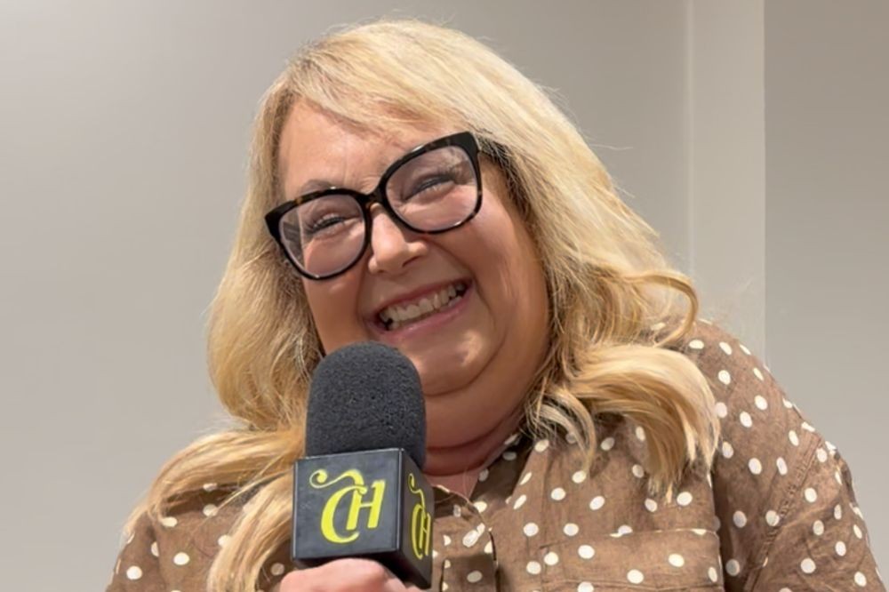 Lynn Painter revela personagem literário que seria fã de Jão